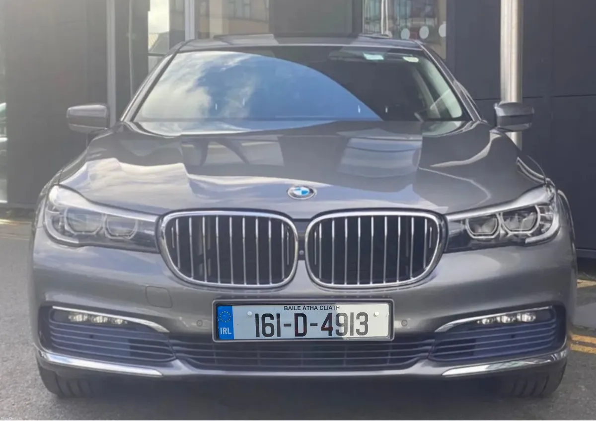 BMW 7-Series 2016 - Image 2