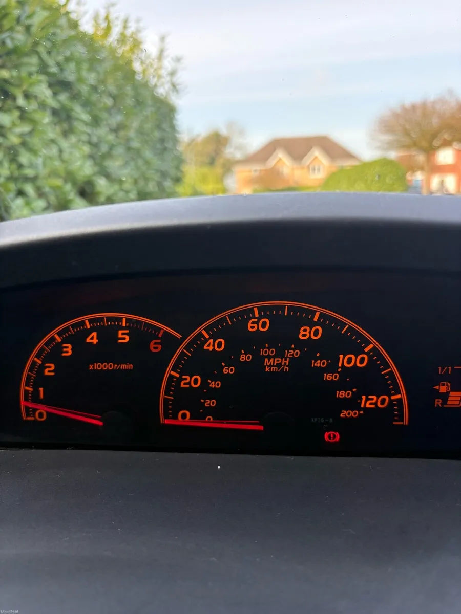 Toyota Yaris 2010 - Image 4