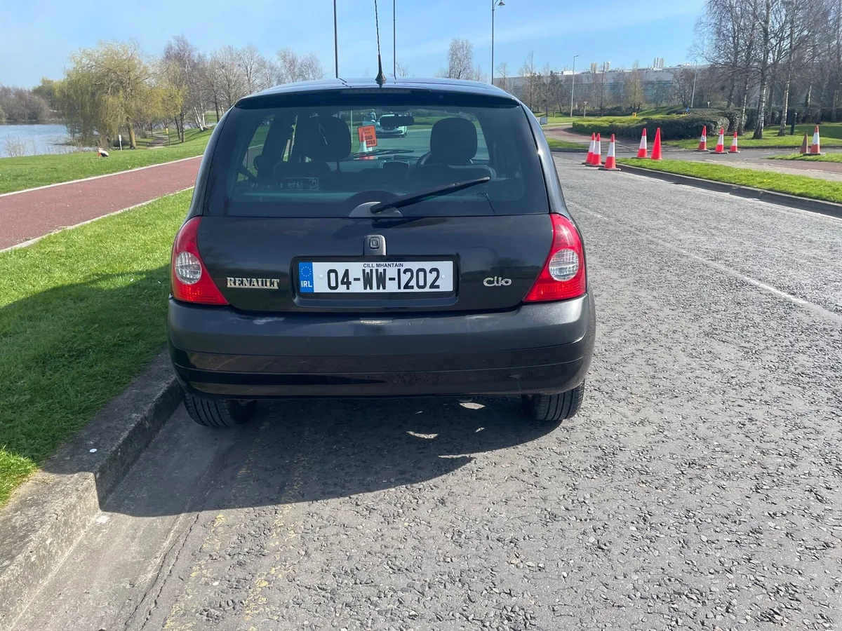 RENAULT CLIO 1.2 NCT 5/26 TAX 4/26 LOW MILEAGE - Image 4