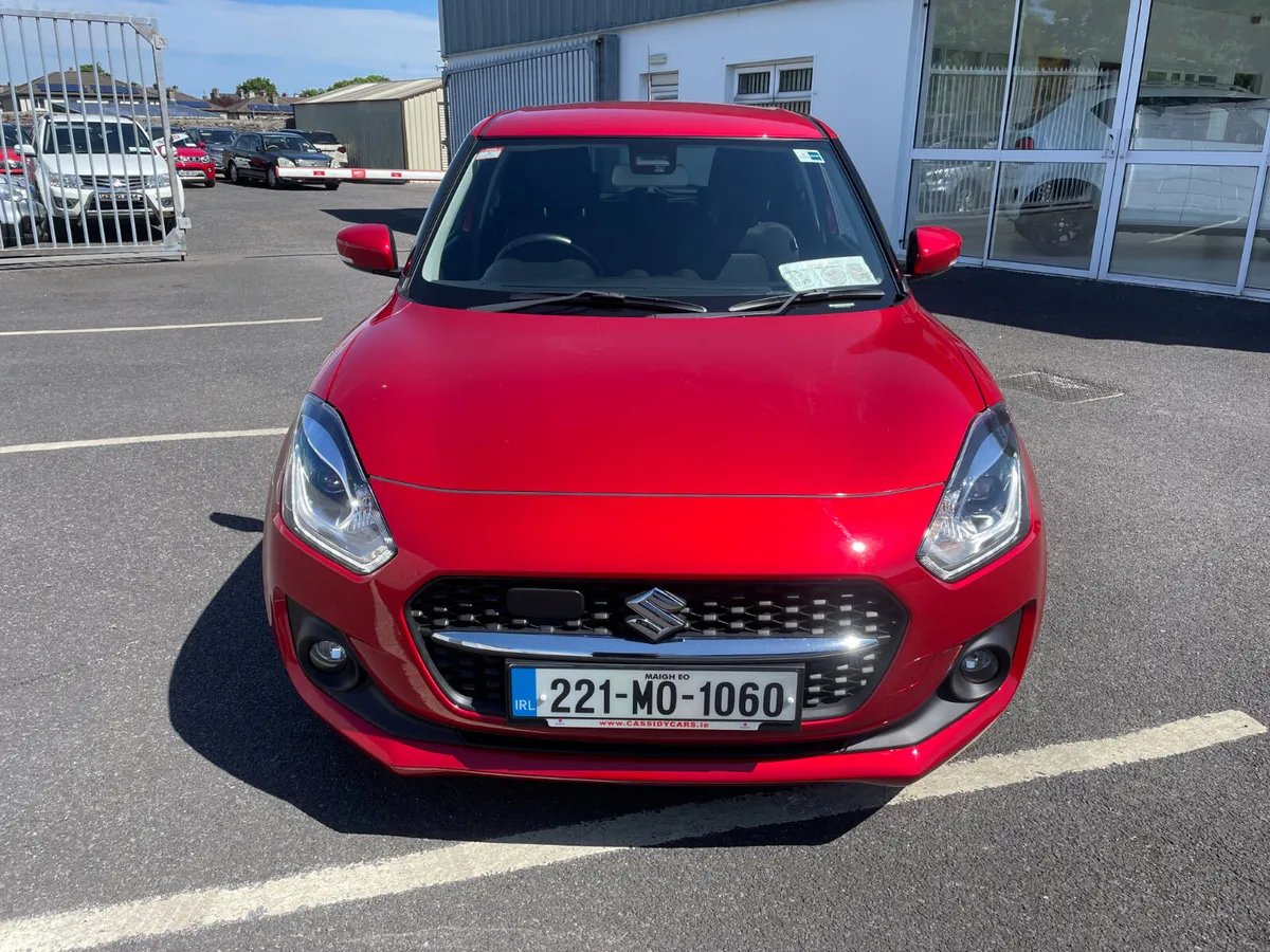 Suzuki Swift 1.2 Hybrid SZ5 MT - Image 3