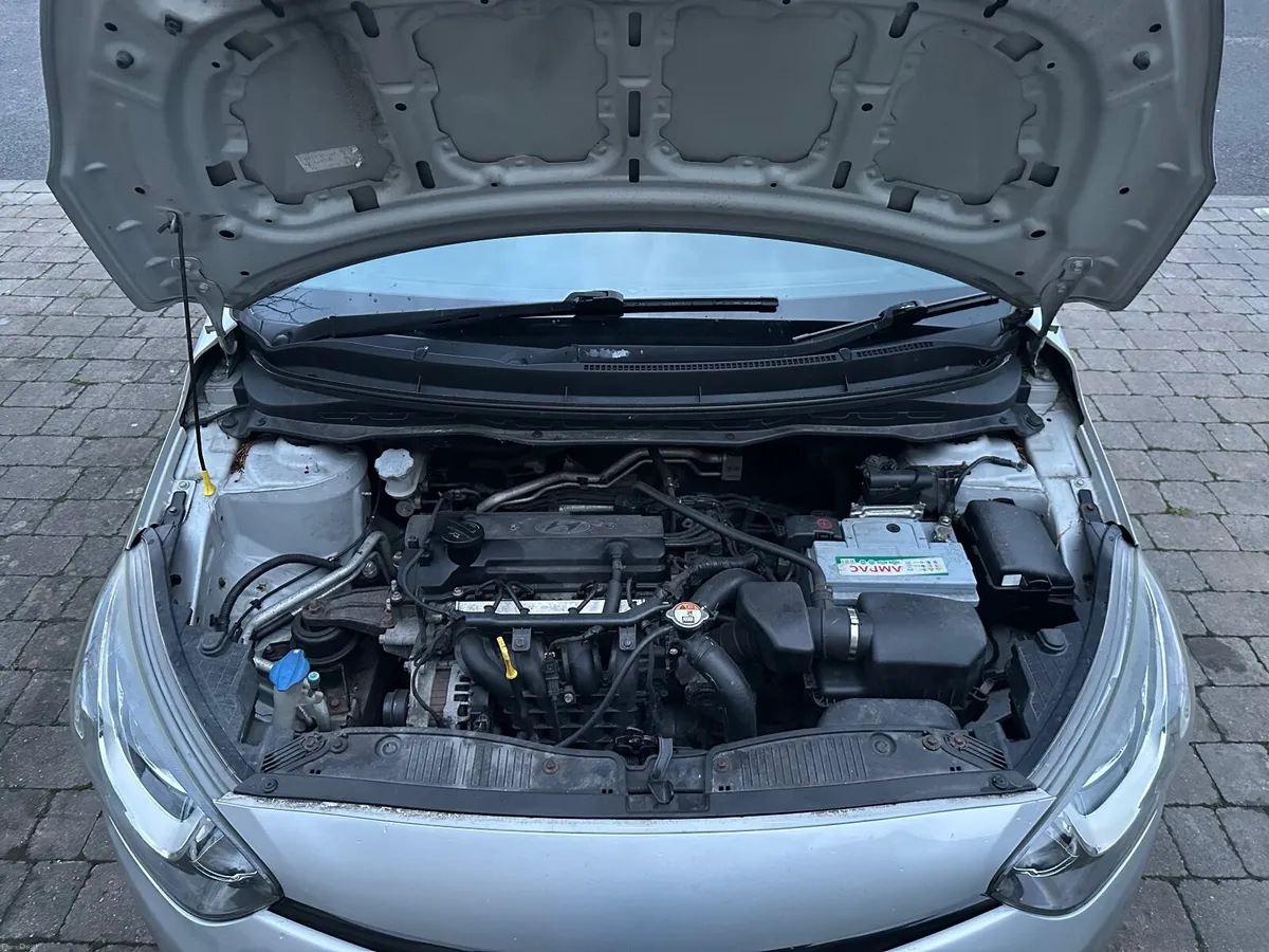 Hyundai i20 2012 *BRAND NEW NCT* - Image 4