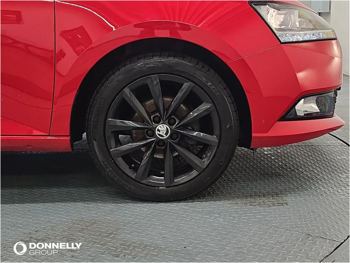 Skoda FABIA Hatchback Special Editions Colour Edit - Image 5