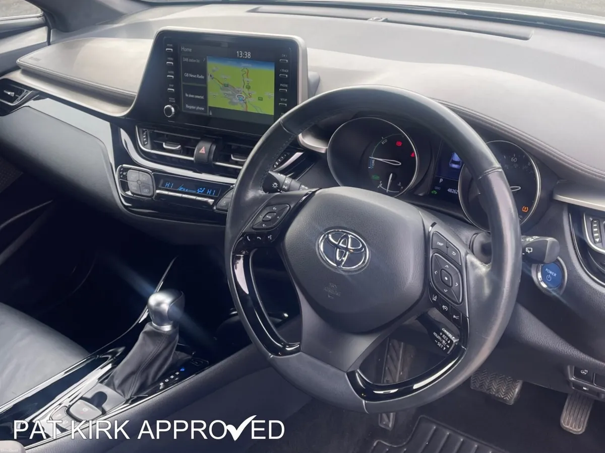 Toyota C-HR C-Hr Hatchback Excel - Image 5