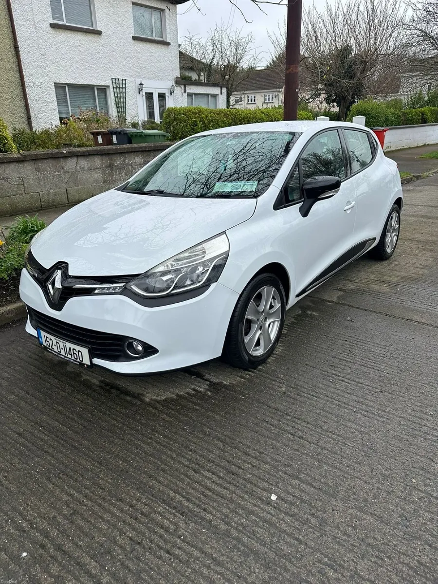 Renault Clio 2015 - Image 1