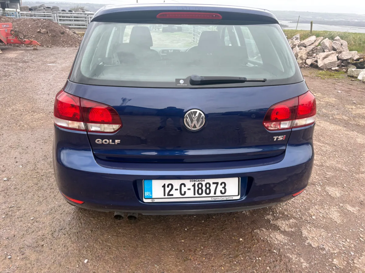 Volkswagen Golf Automatic - Image 3