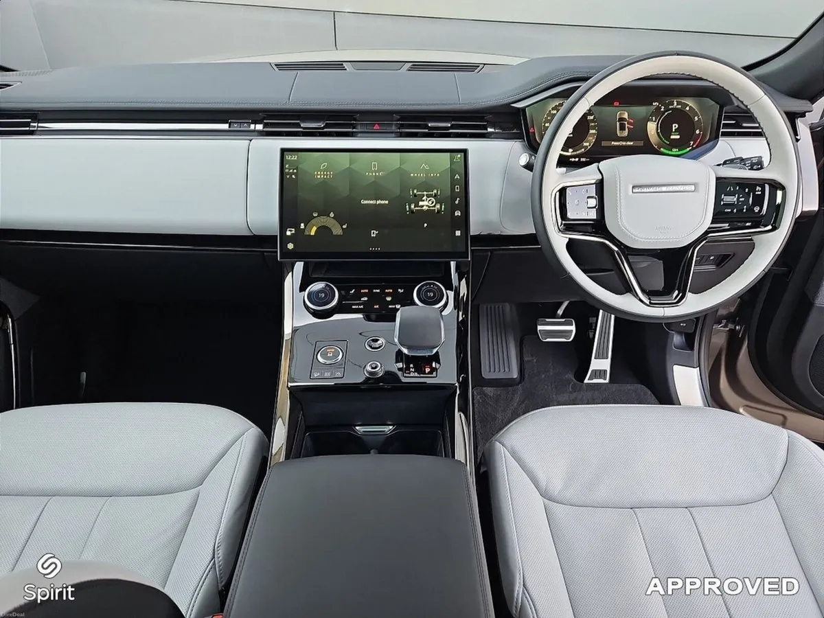 Land Rover Range Rover Sport 3.0 PHEV SE Dynamic - Image 4