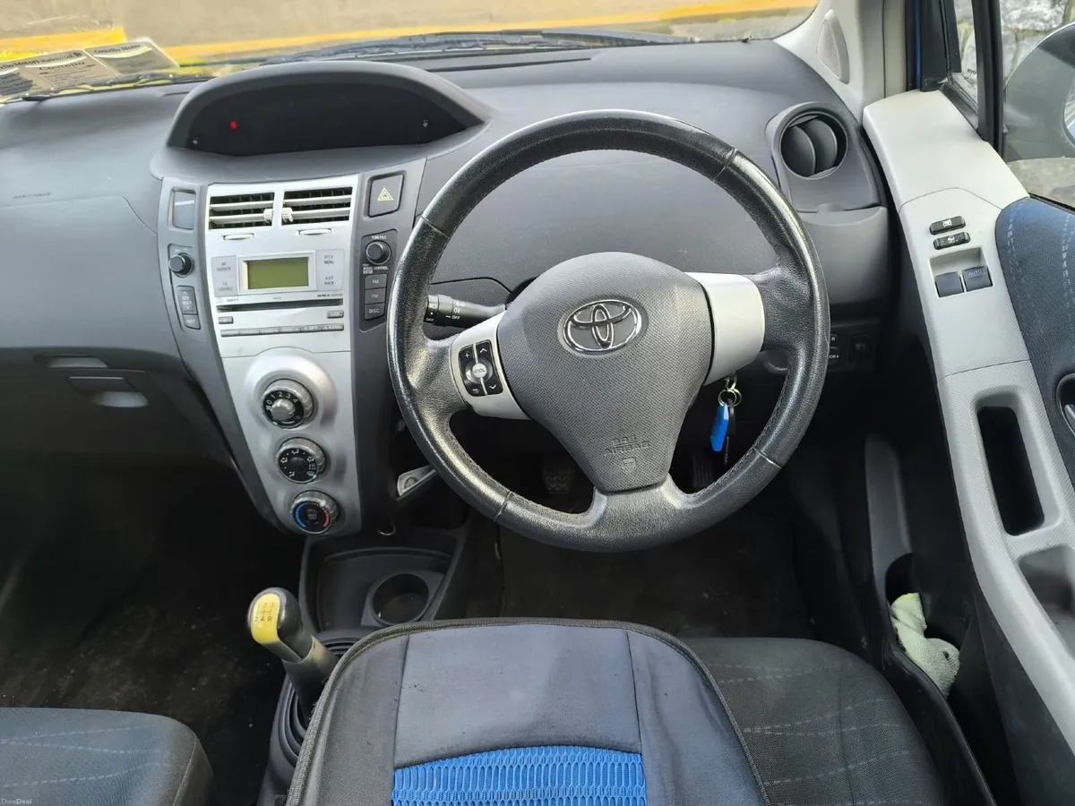 Toyota Yaris 2008 - Image 6