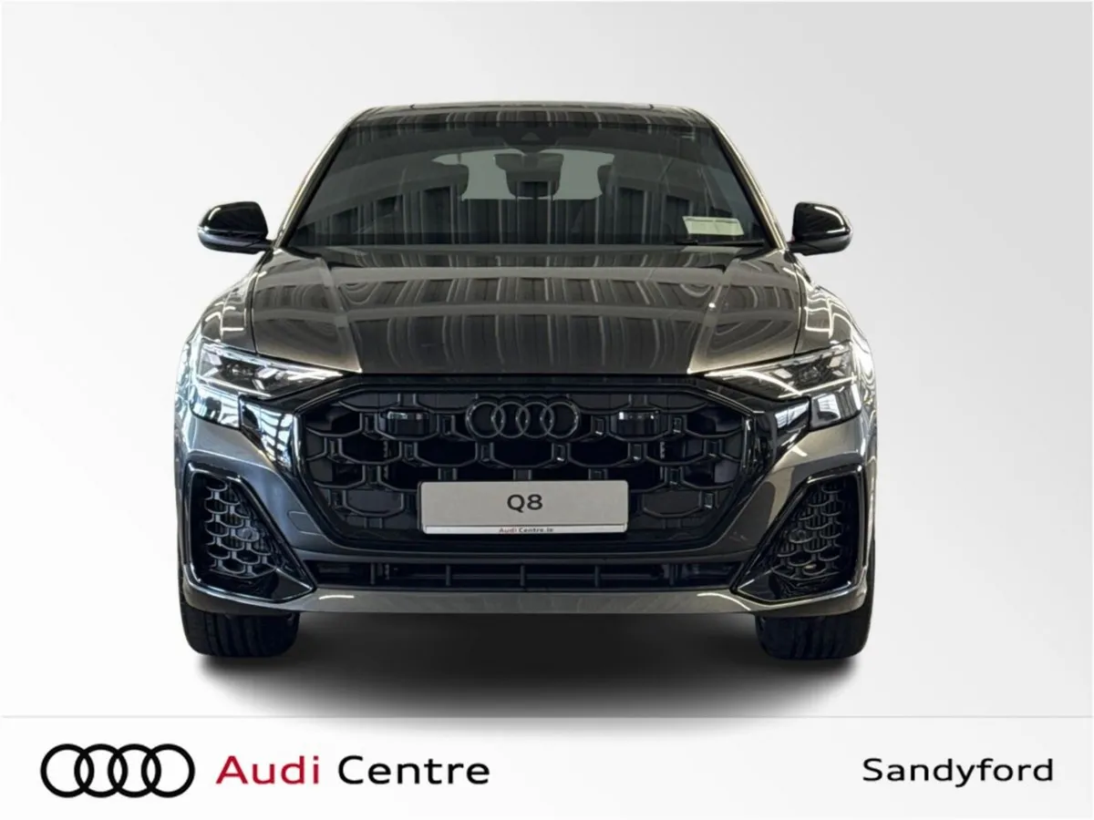 Audi Q8 SUV Competition TFSI e quattro 360 kW tipt - Image 6