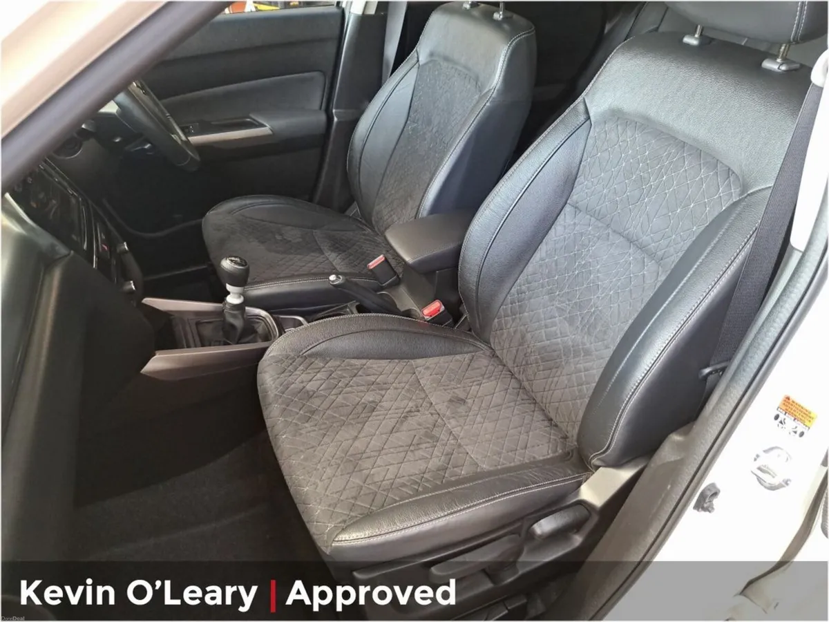 Suzuki Vitara 1.4 Hybrid SZ-5 - Image 4