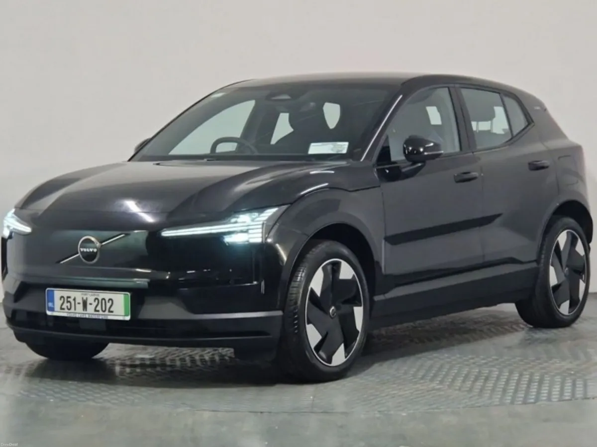 Volvo EX30 SM Extended Range Plus - Image 2