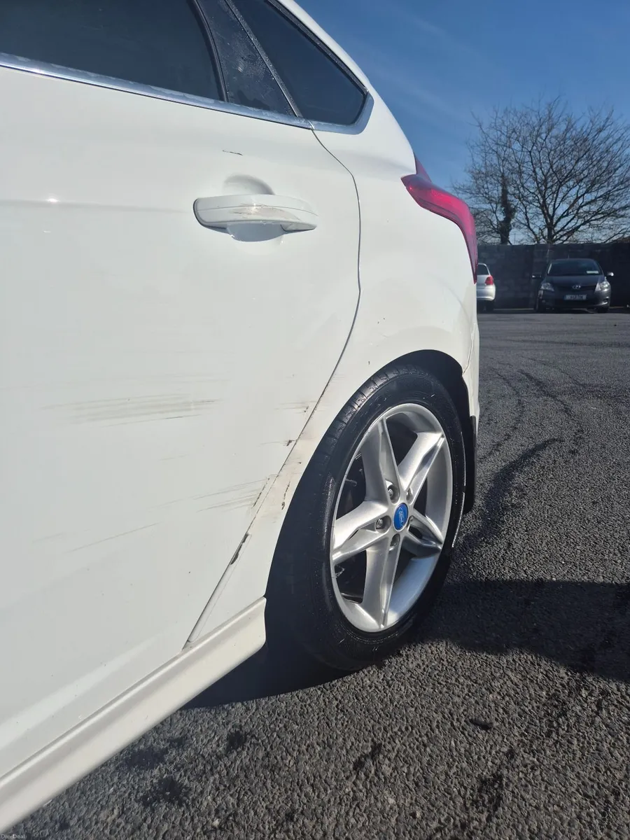 Ford Focus 2013 - Image 3