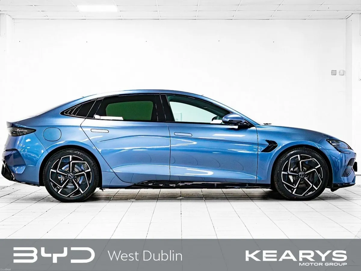 BYD SEAL SEAL DESIGN AWD - Image 4
