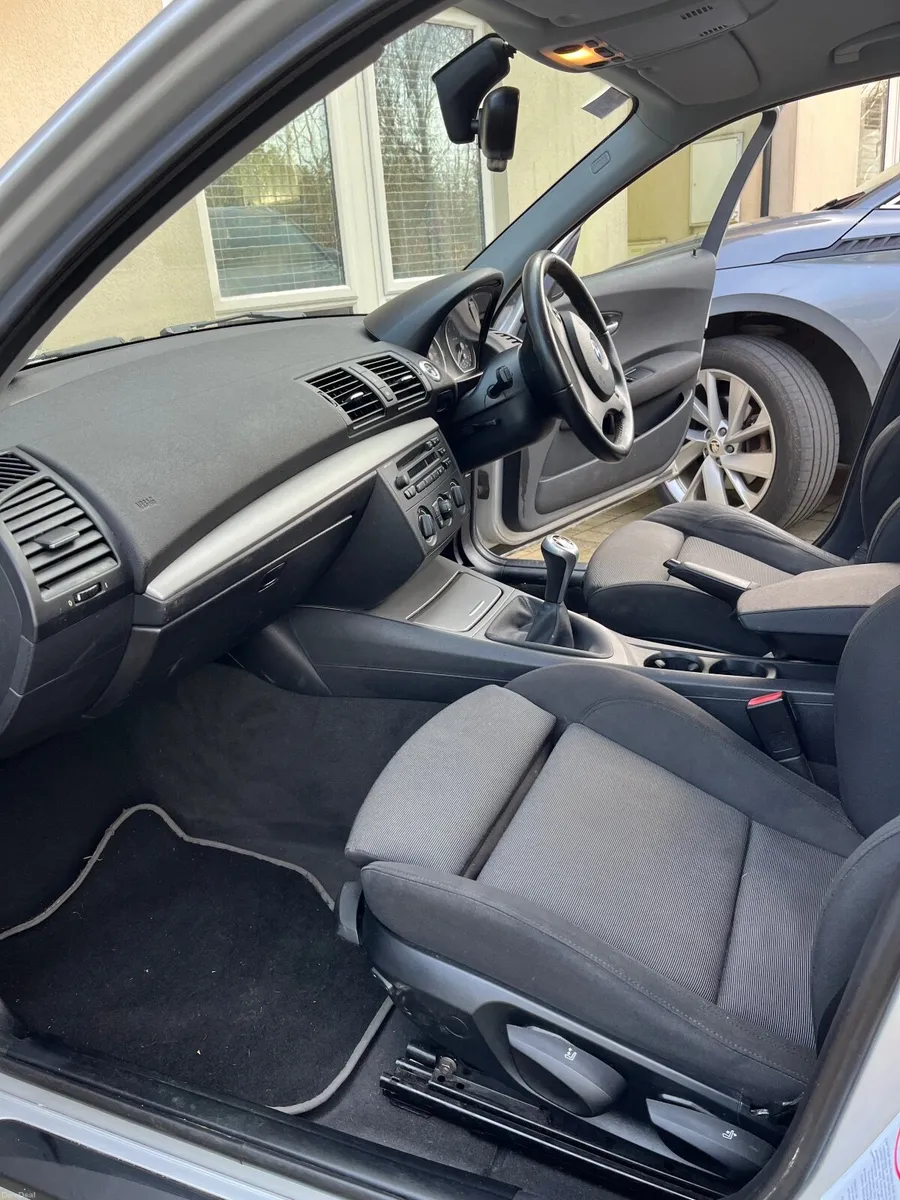 BMW 1-Series 2007 - Image 3