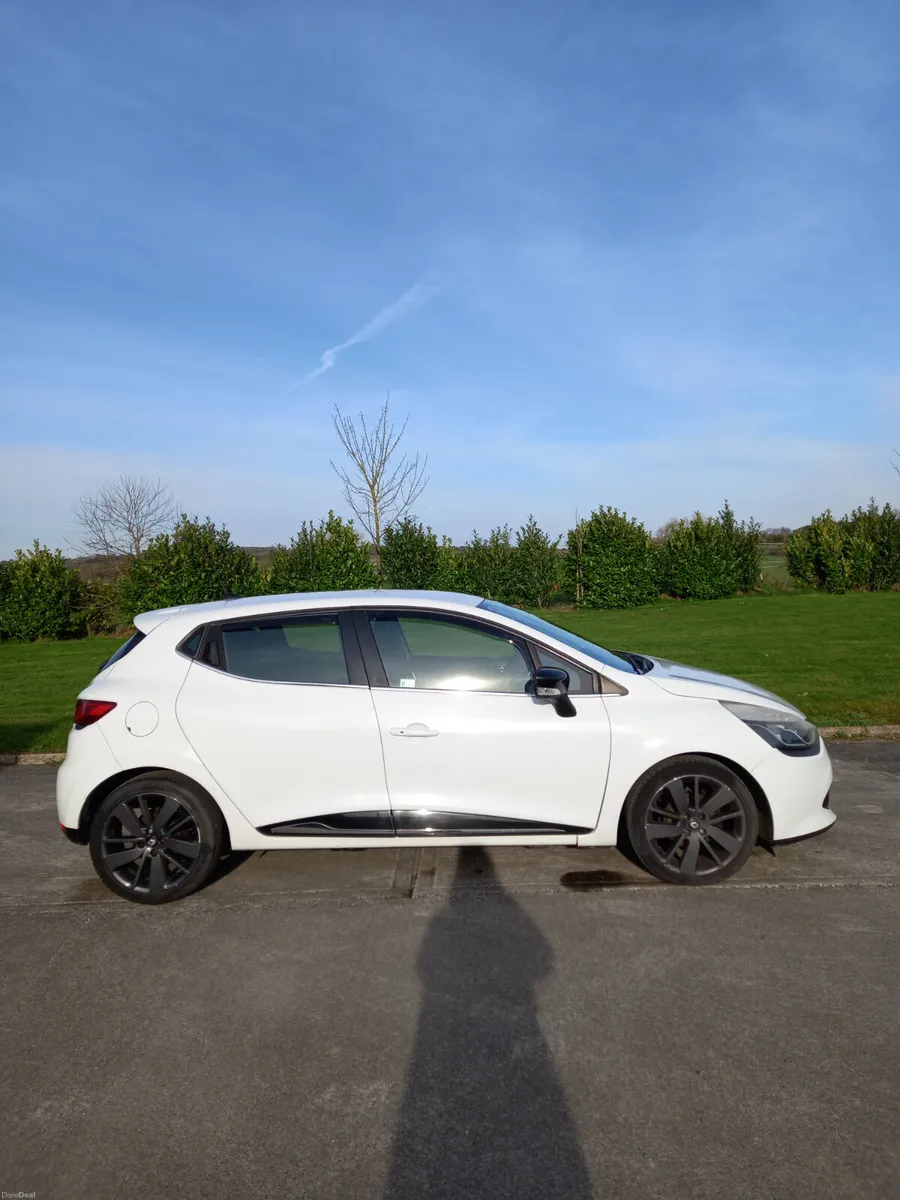 2014 Renault Clio Dynamique 1L Petrol - Image 1