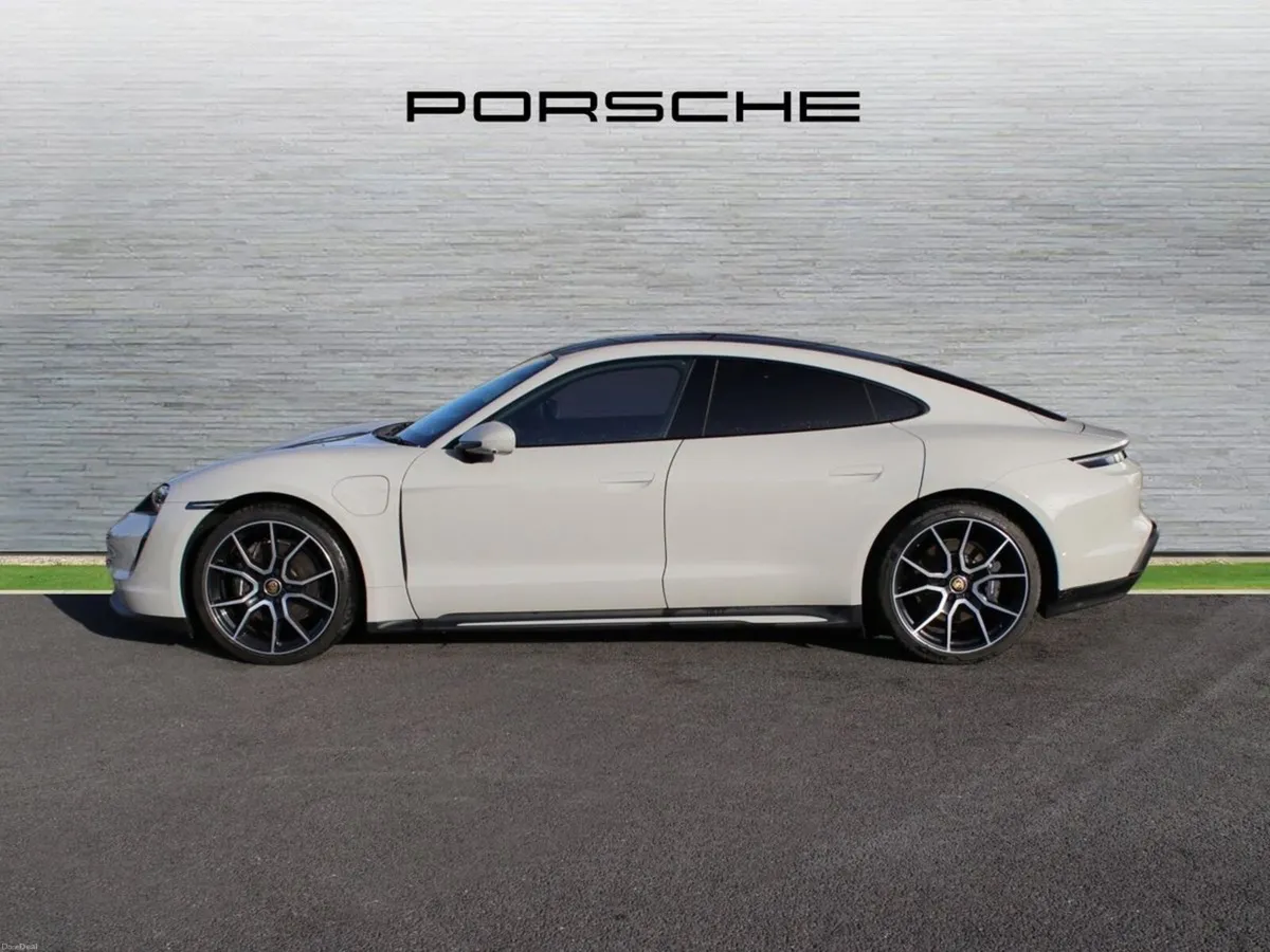 Porsche Taycan Taycan - Image 3