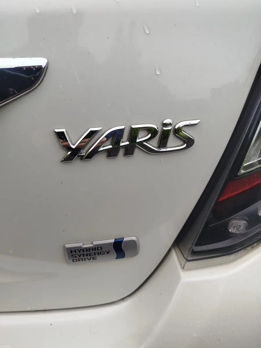 Toyota Yaris Automatic 1.5 Petrol hybrid - Image 3