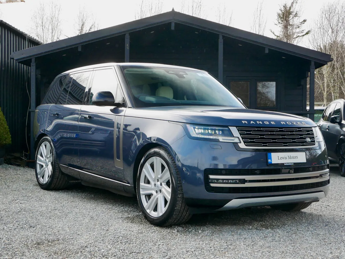 2025 Range Rover HSE P460e - Image 1