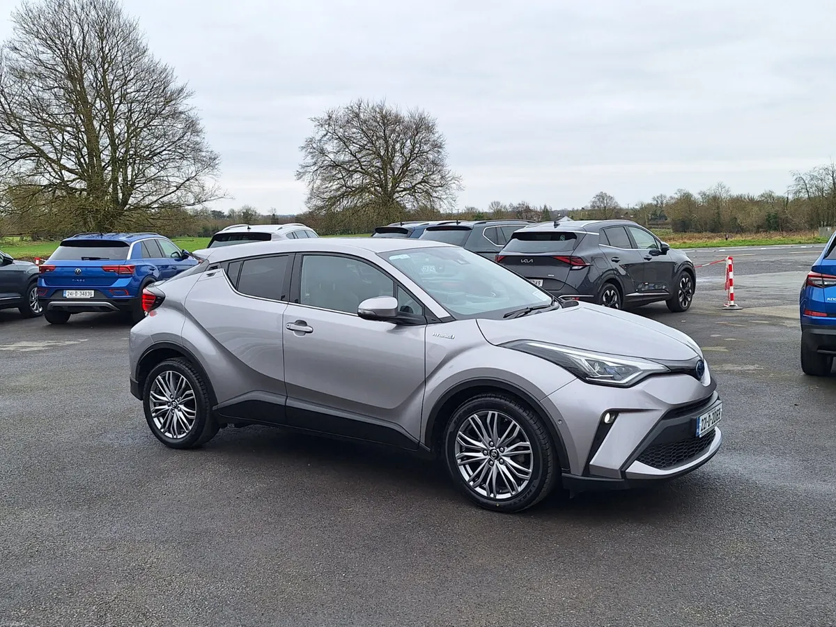 Toyota C-HR SOL 1.8 Hybrid Auto *Top Spec/Heat Sea - Image 1