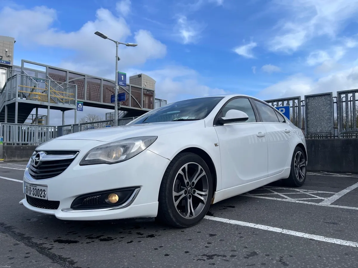 2015 INSIGNIA SRI NAV 2.0 DIESEL WHITE - Image 3