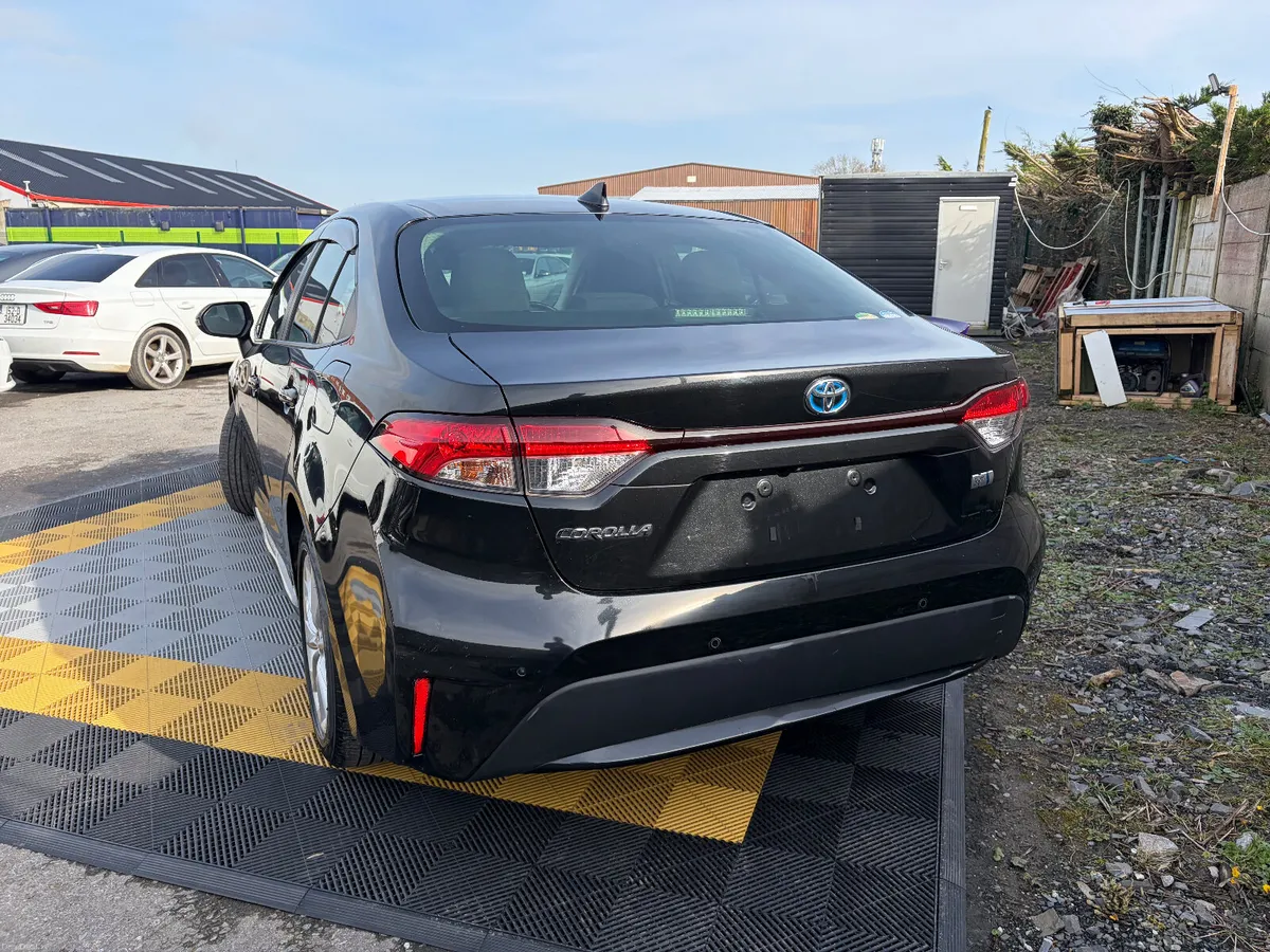 Toyota Corolla HEV - Image 3