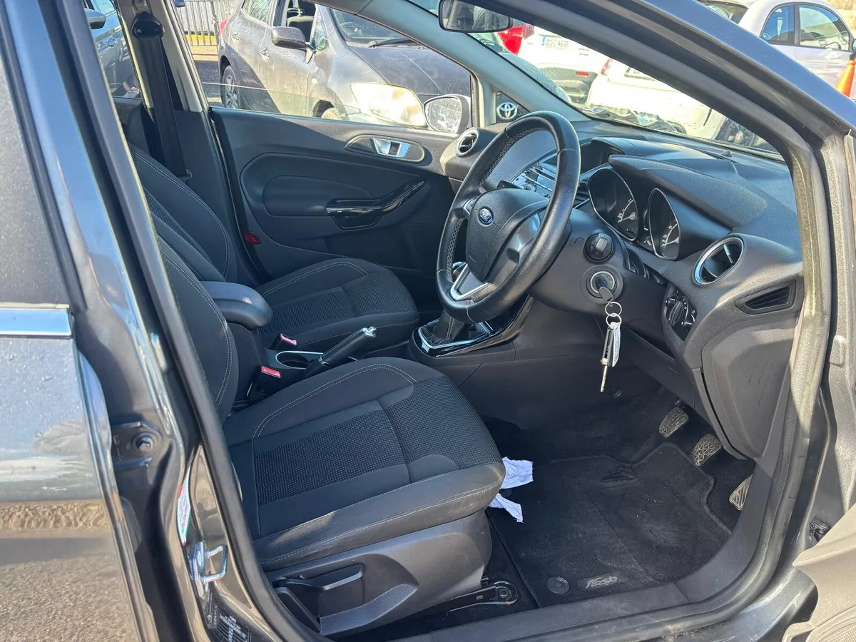 Ford Fiesta 2016  1.25TITANIUM PETROL LOW  MILEAGE - Image 2