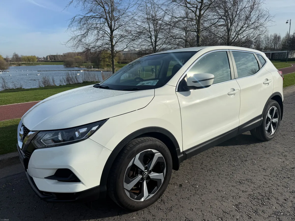 1.3 PETROL 43k KILOMETRES ONE OWNER - Image 3