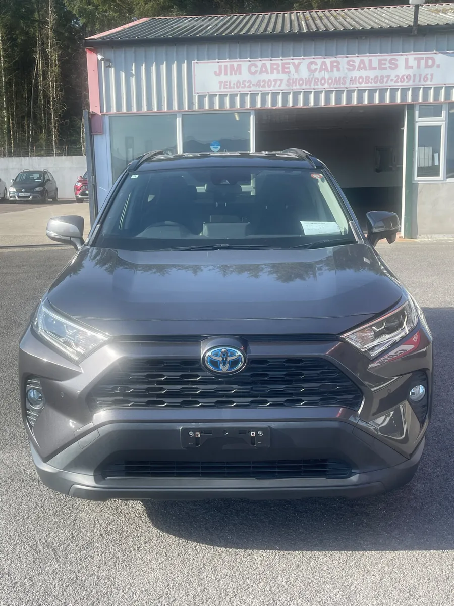 2020 Toyota Rav 4 - Image 2