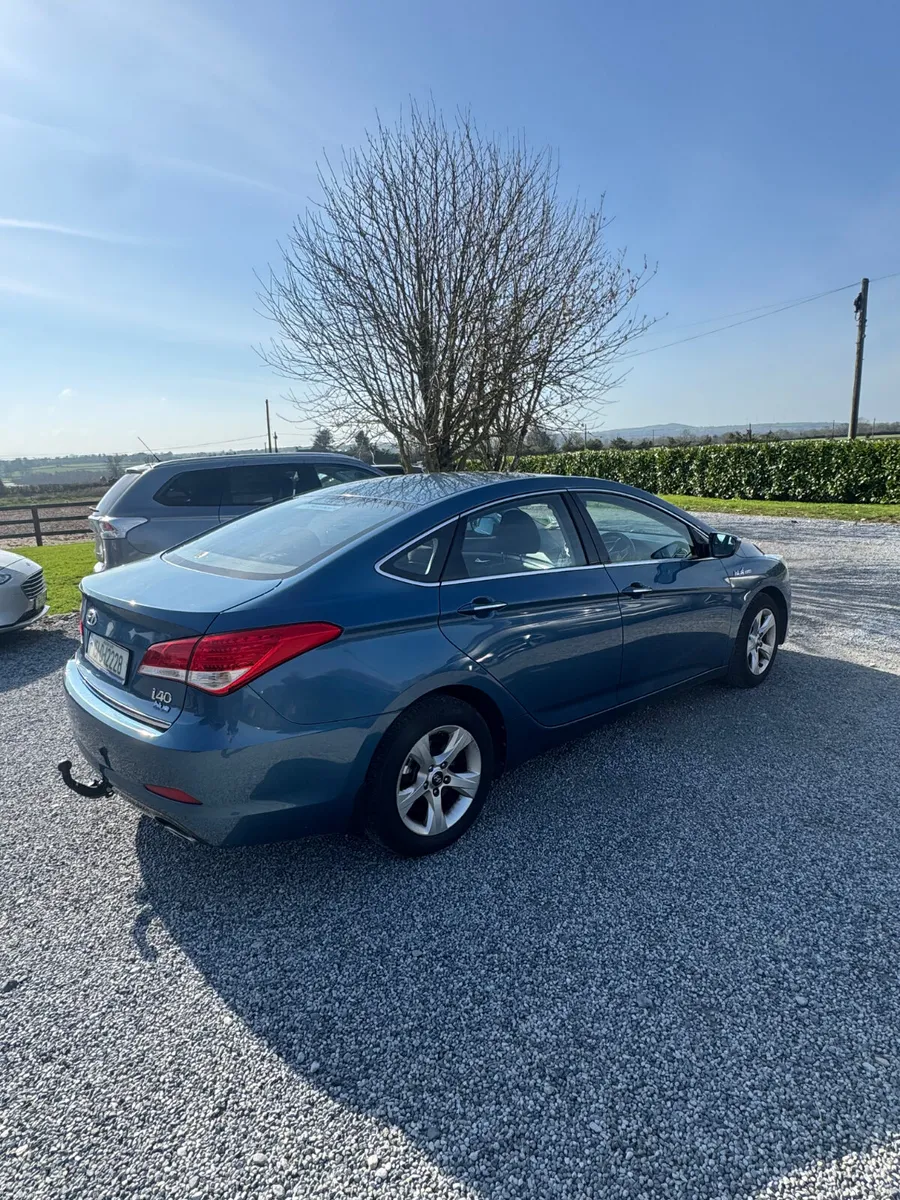 Hyundai i40 2015 very low km - Image 4