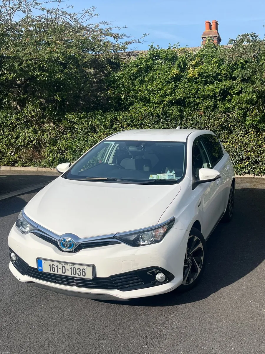 161 Toyota Auris Sol Hybrid Auto | High Spec | 94k - Image 1