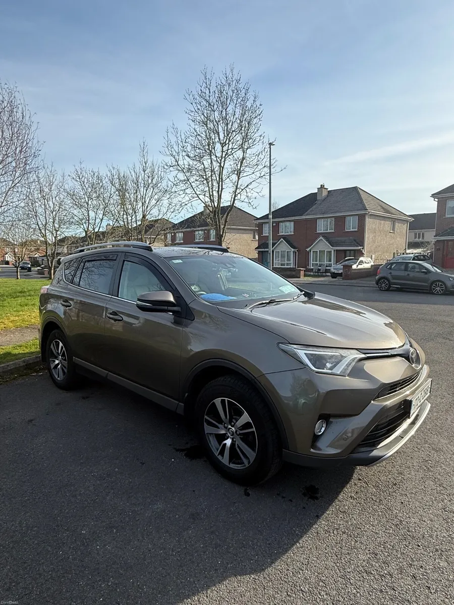 Toyota RAV4 2017 - Image 3