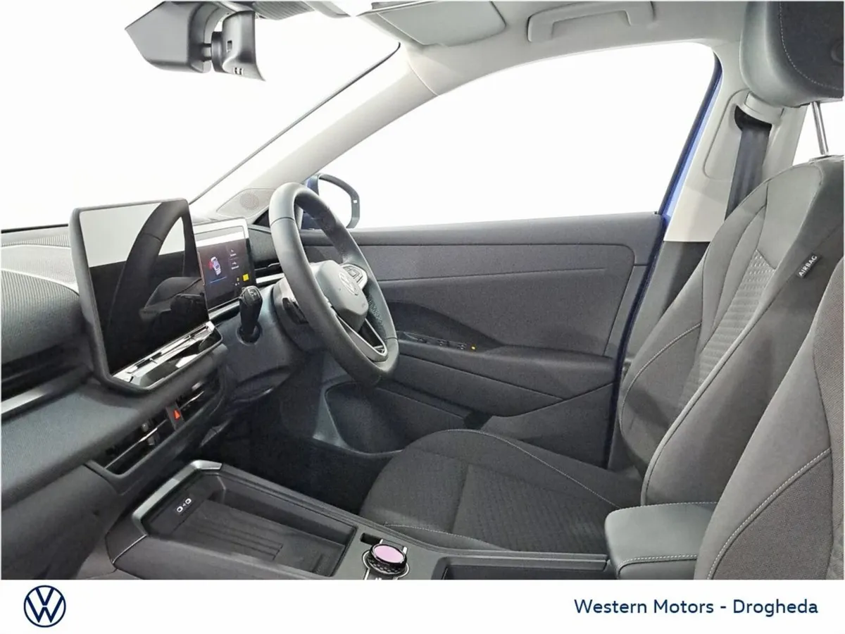Volkswagen T-Roc LIFE 1.5TSI 116HP MHEV  NEW PRICE - Image 4