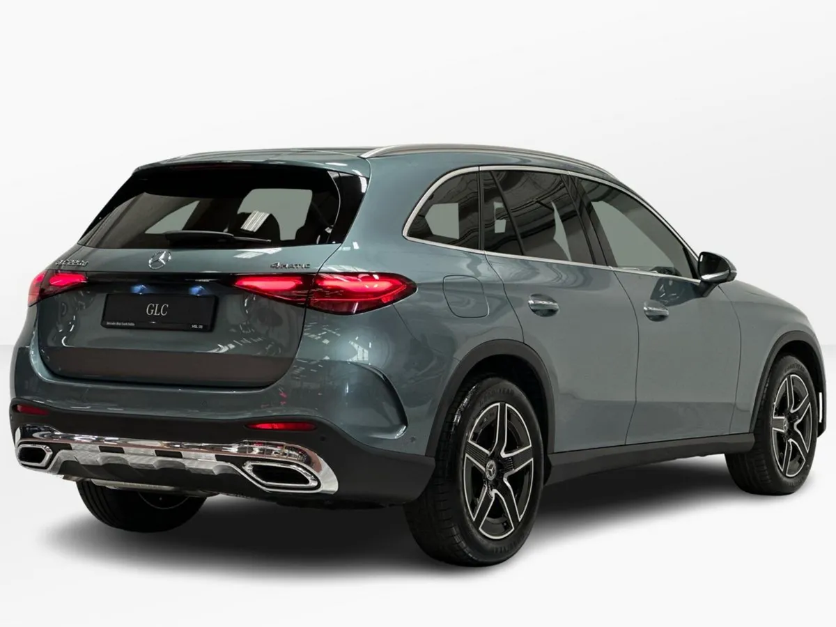 Mercedes-Benz GLC GLC220 D 4Matic Premium AMG Line - Image 3