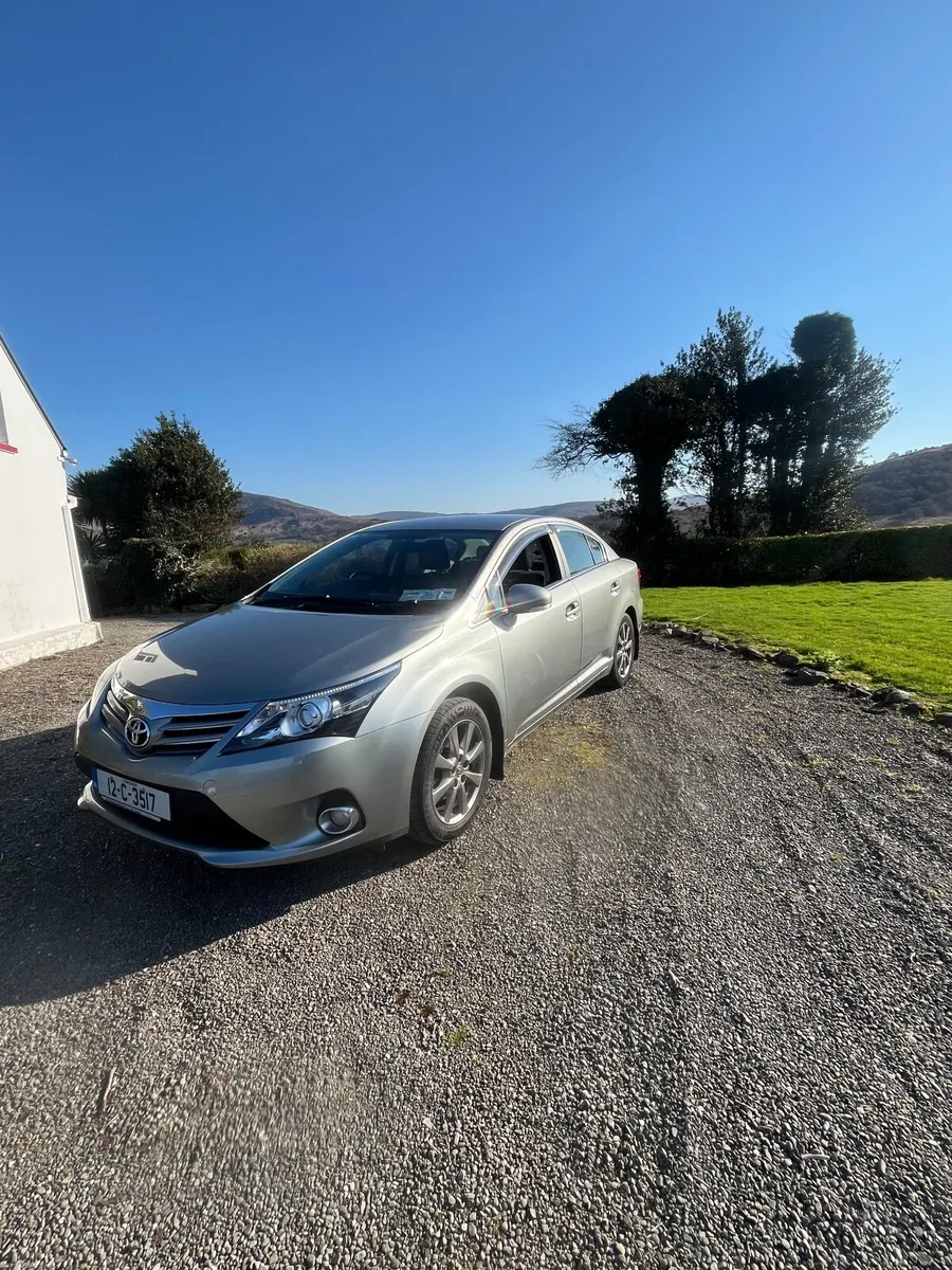 Toyota Avensis 2012 - Image 1
