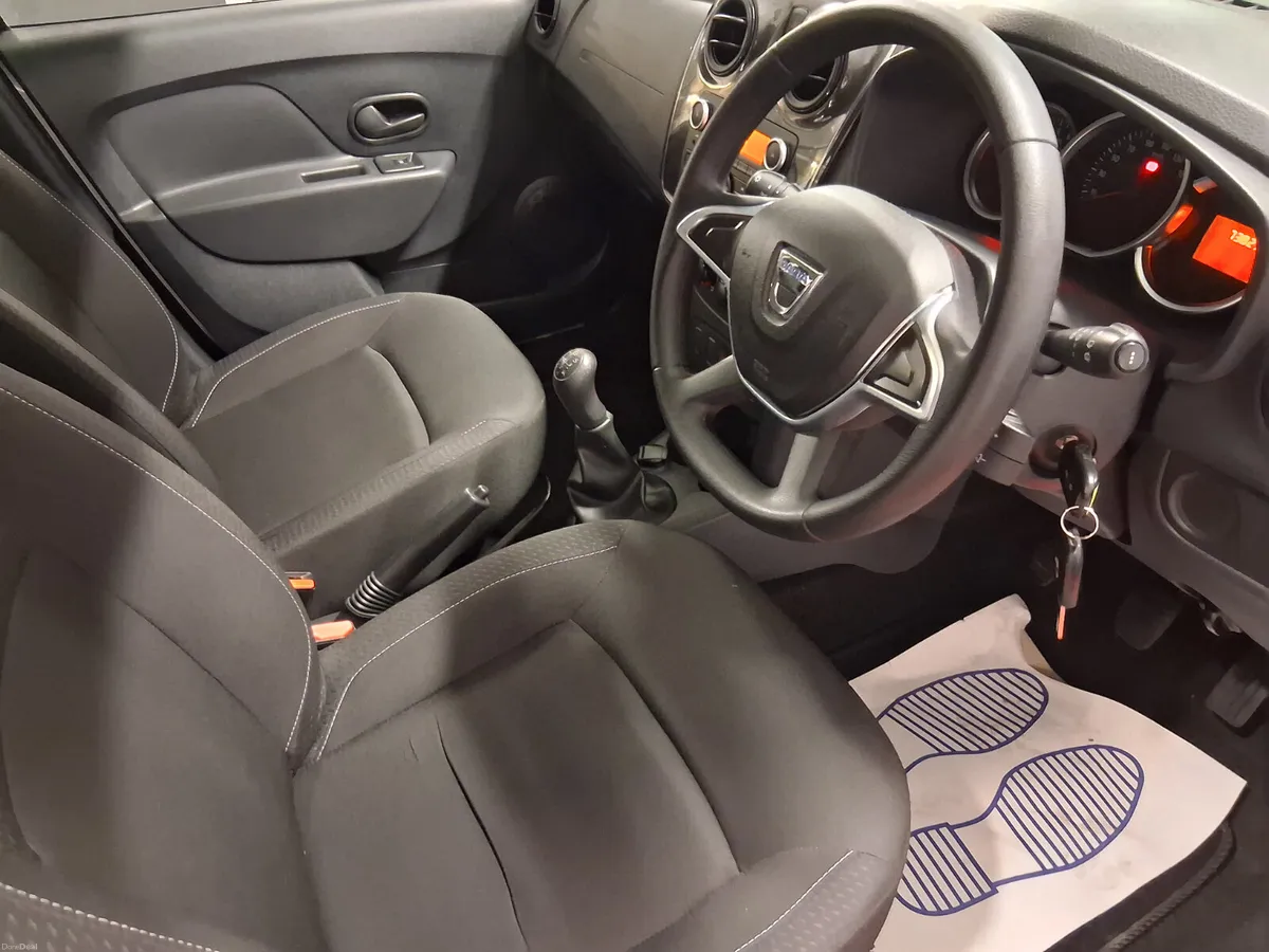 2019 Dacia Sandero **LOW KMS - FINANCE AVAILABLE** - Image 4