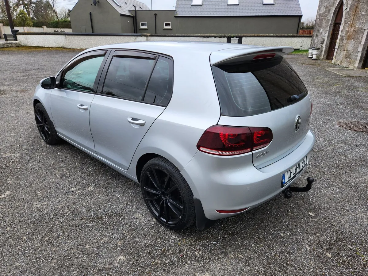 Volkswagen Golf AUTOMATIC - Image 4
