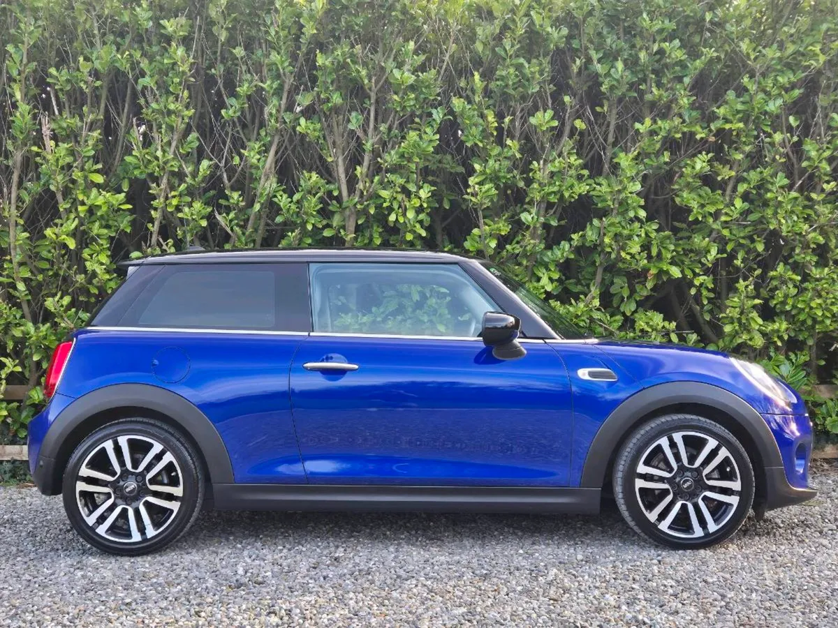 2021 Mini Cooper Exclusive - Only 40k Km - Image 4