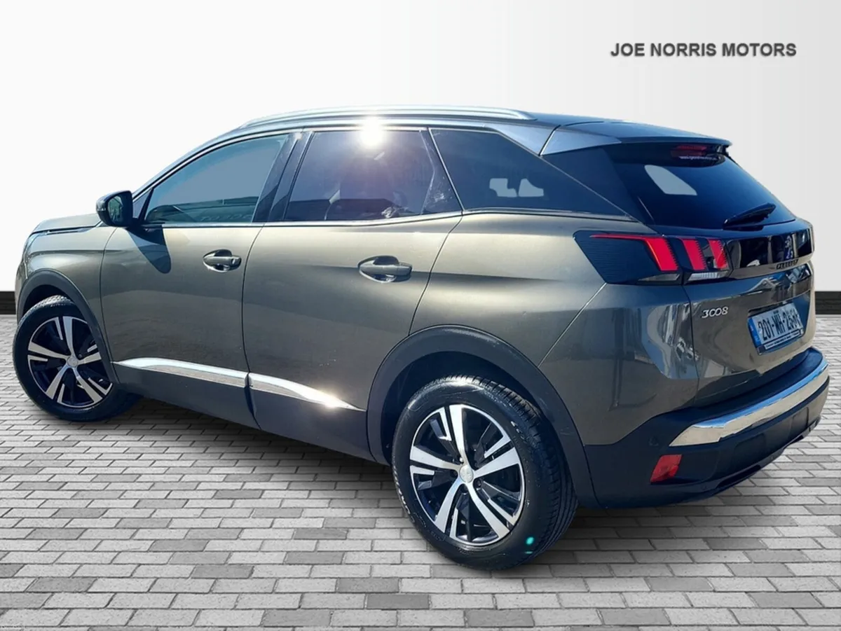 Peugeot 3008 130BHP 5DR 1.5HDI ALLURE - Image 4