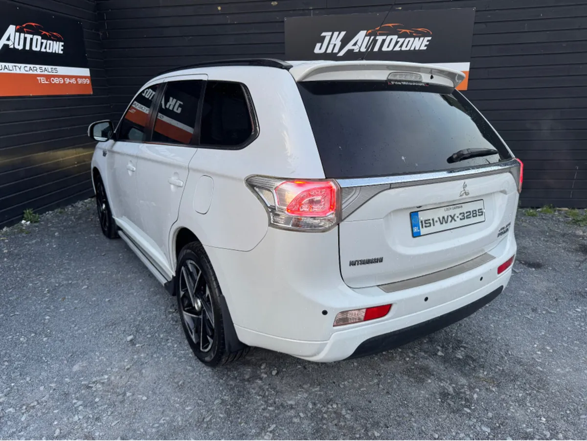 Mitsubishi Outlander 2.0 GX5HS PHEV 160BH 160BHP 5 - Image 4