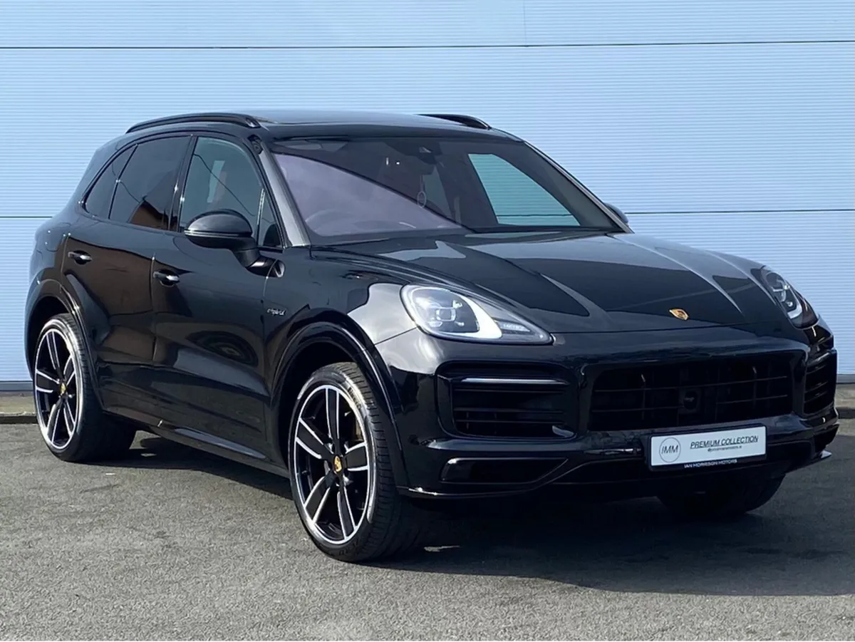 Porsche Cayenne PLATINUM EDITION E-HYBRID 5DR AUTO - Image 1