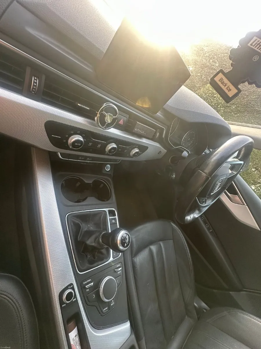 Audi A4 2017 - Image 3