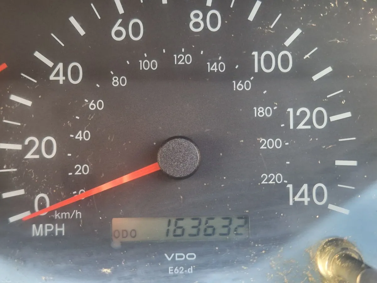 Toyota Corolla 2003 - Image 3