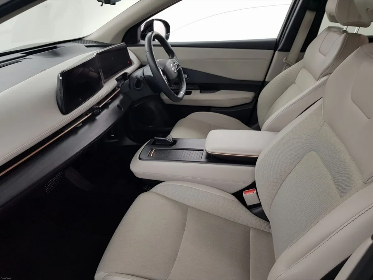 Nissan Ariya 63kWH Advance - Image 4