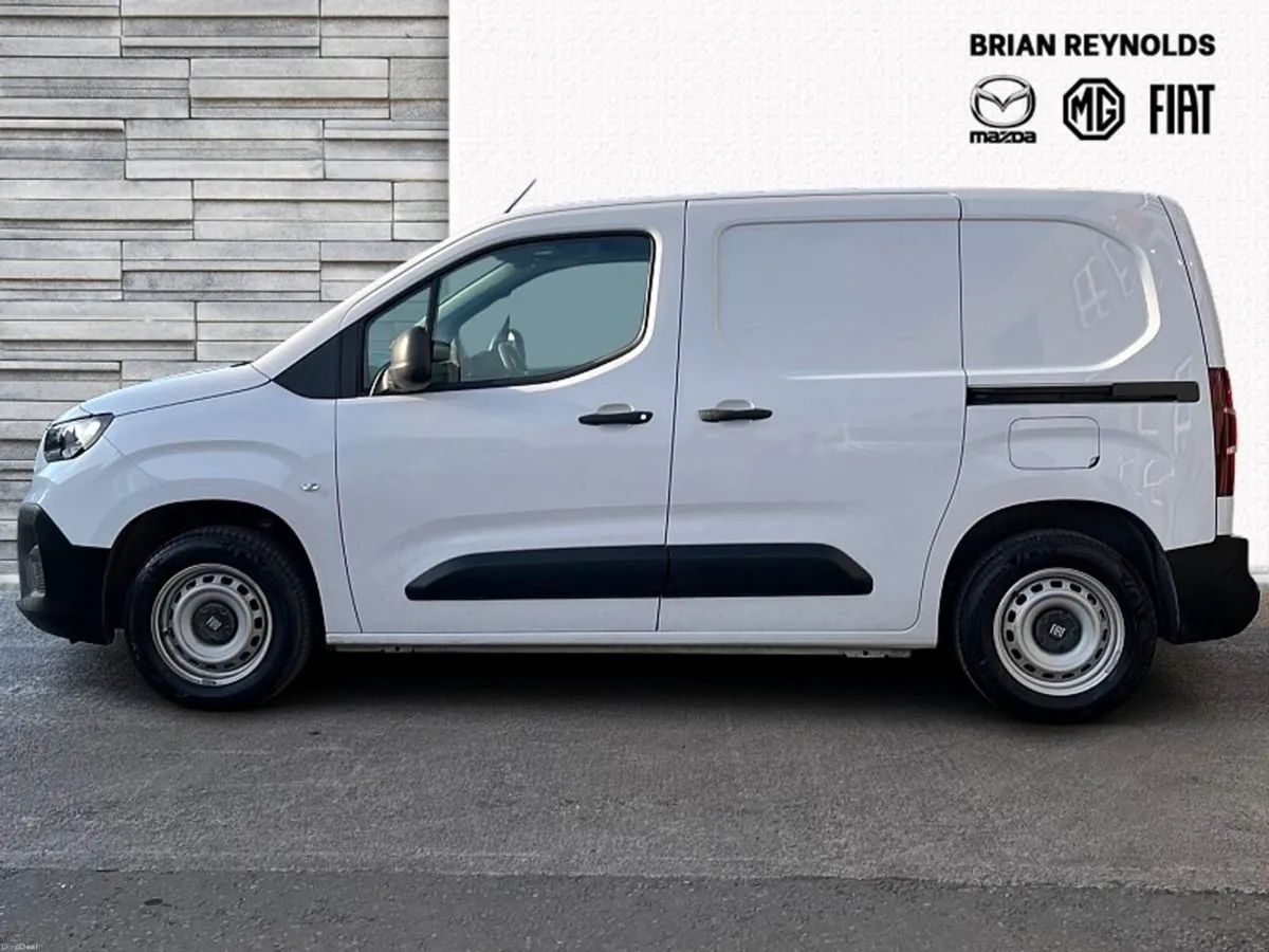 Fiat Doblo DOBLO SWB 1.5 100BHP  650 KG 4DR - Image 5