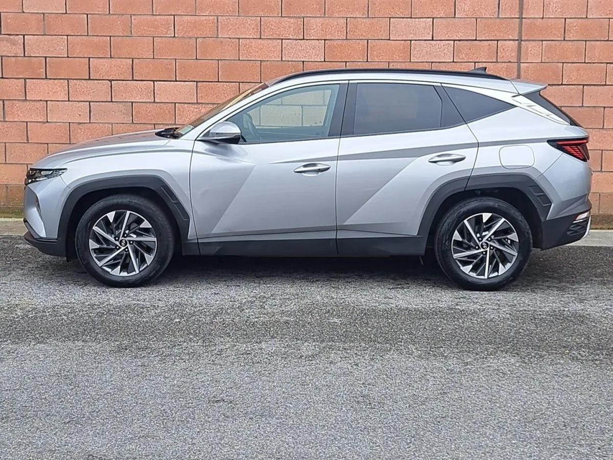 Hyundai Tucson Executive Plus Model 1.6 Diesel wit - Image 3
