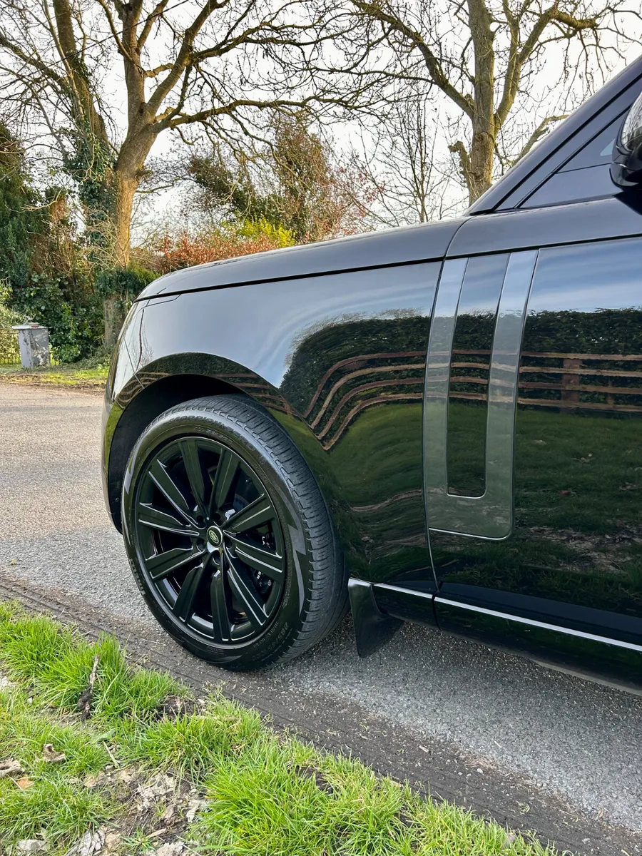 Range Rover P460 High Spec 2024 Low Mileage - Image 4