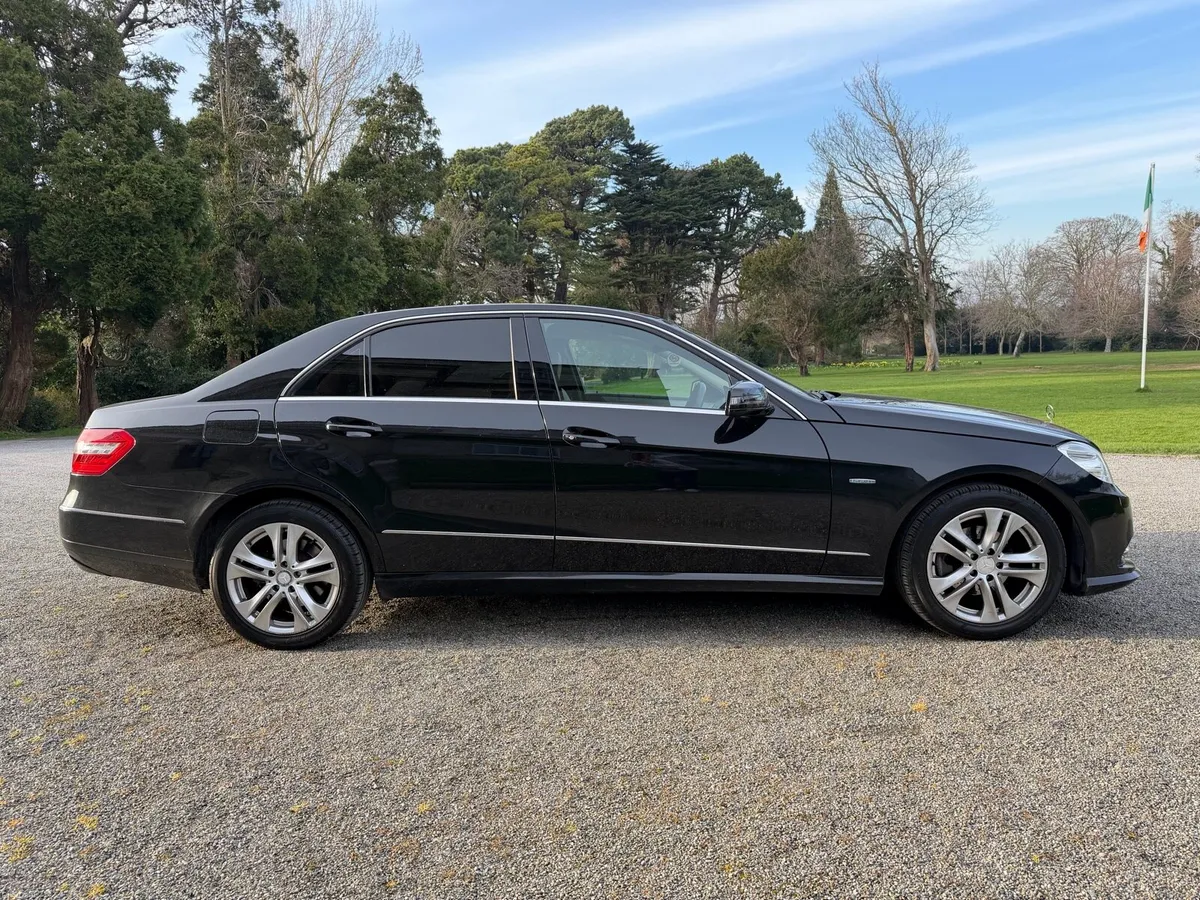 Mercedes E-Class Avantgarde, NCT & History. - Image 4