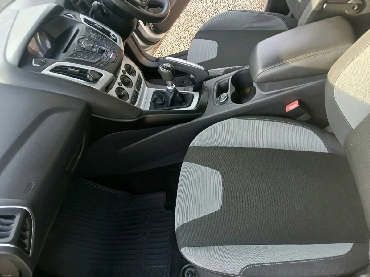 Ford Focus 2012 1.6 Tdci Tax 10/26 & Nct 6/ 26 - Image 4