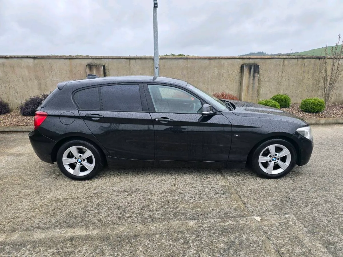 Bmw 116i Automatic - Image 1