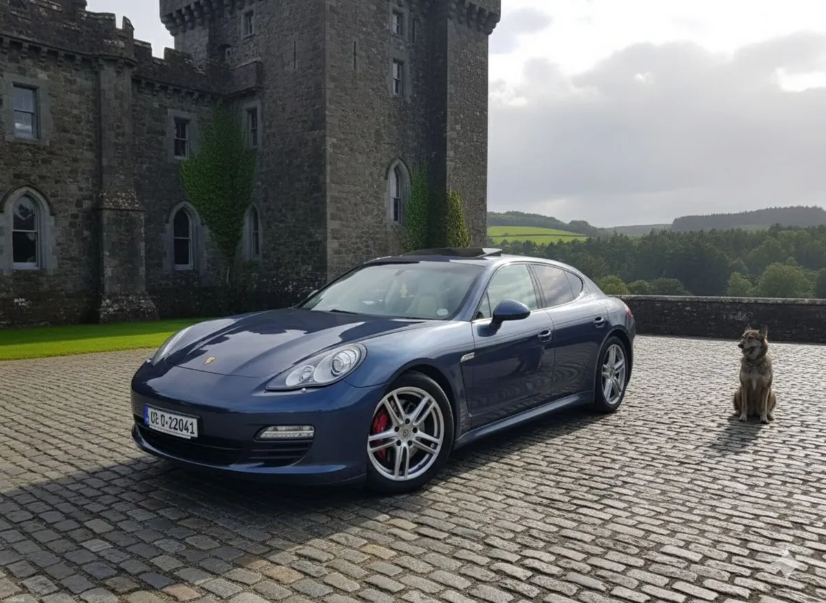 Porsche Panamera 2012 - Image 1