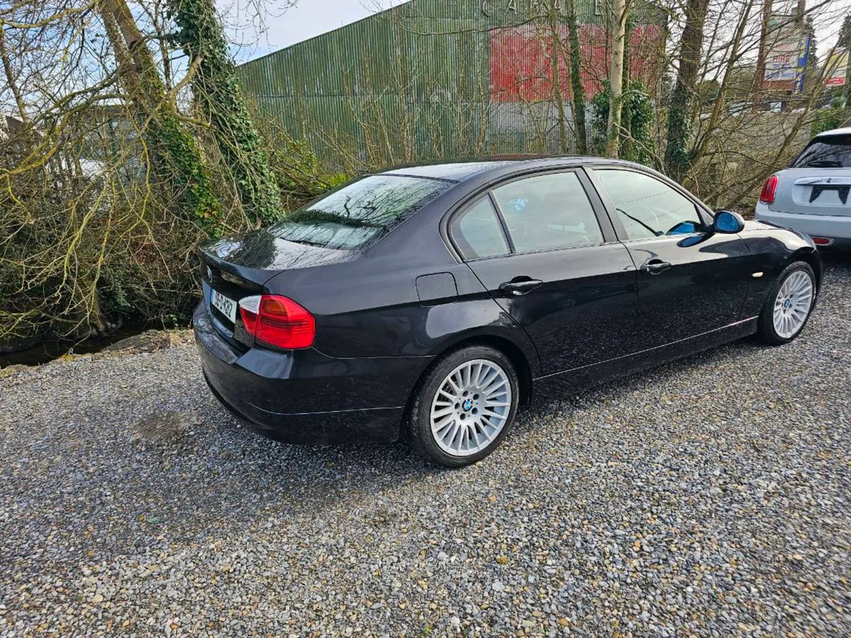 Bmw 318i - Image 2